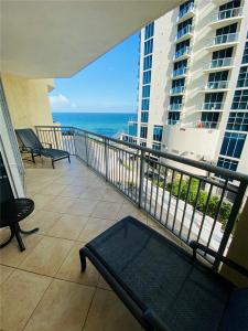 17375 Collins Ave 705, Sunny Isles Beach, Florida 33160, USA