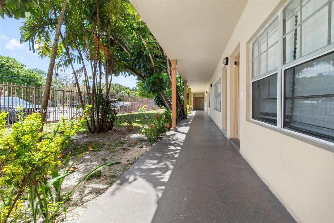 11855 NE 19th Dr 1, North Miami, Florida 33181