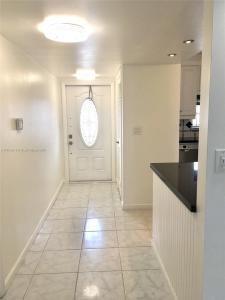 681 S Hollybrook Dr 307, Pembroke Pines, Florida 33025, USA