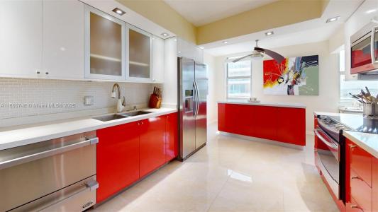 1912 S Ocean Dr 12C, Hallandale Beach, Florida 33009, USA