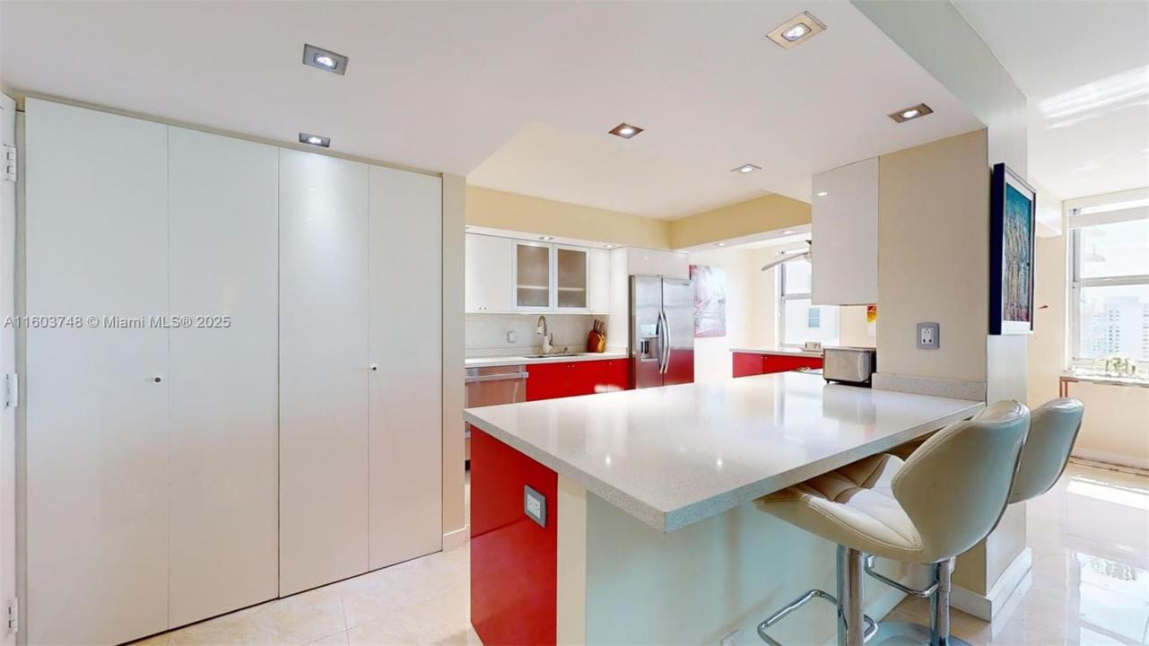 1912 S Ocean Dr 12C, Hallandale Beach, Floride 33009, États-Unis