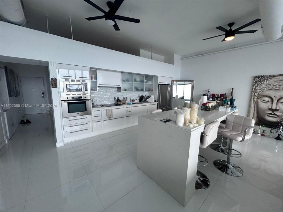 7934 West Dr 904, North Bay Village, Florida 33141, Stati Uniti