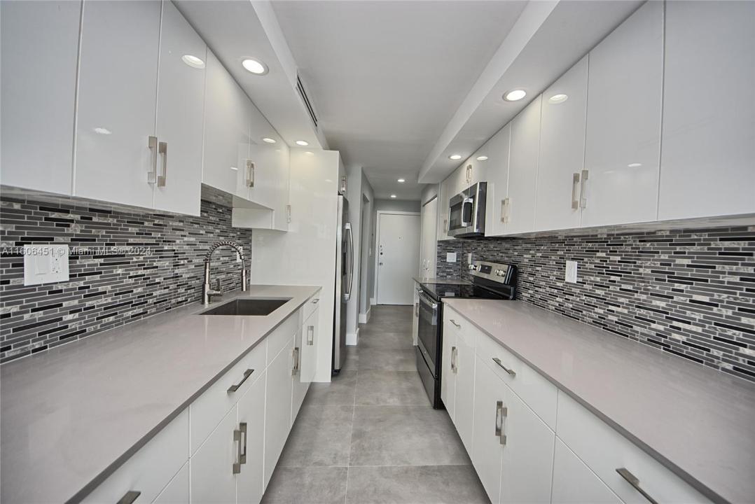 1660 NE 191st St 309-1, Miami, Floride 33179, États-Unis