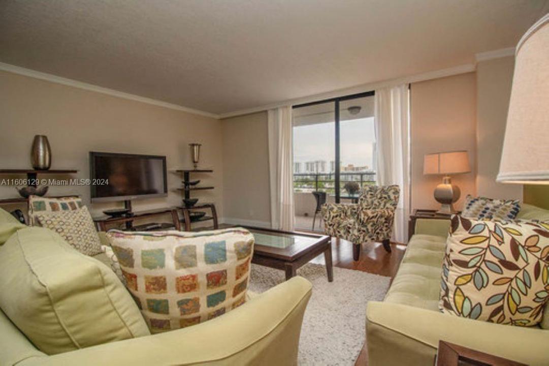 600 Three Islands Blvd 622, Hallandale Beach, Florida 33009, USA