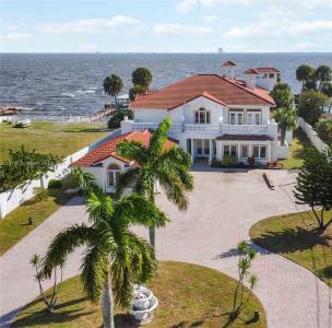 3415 S Washington, Titusville, Florida 32780, USA