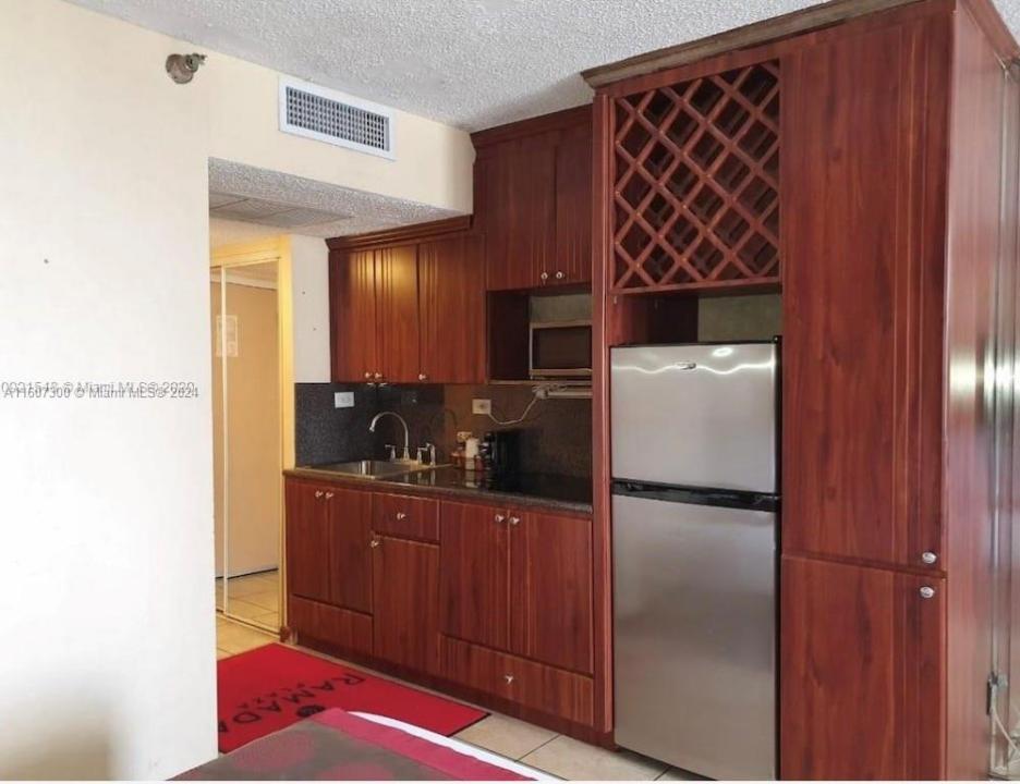 19201 Collins Ave 428, Sunny Isles Beach, Florida 33160, Stati Uniti