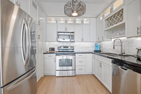 3505 S OCEAN DR 607, Hollywood, Florida 33019, USA