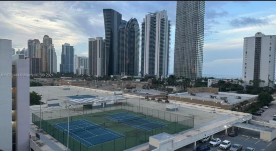 16909 N Bay Rd 1009, Sunny Isles Beach, Florida 33160, USA