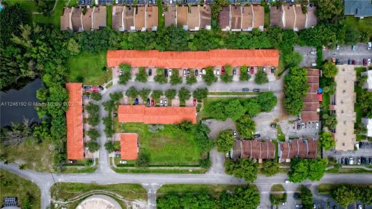 3837 NW 76th Way, Davie, פלורידה 33024, ארצות הברית של אמריקה 