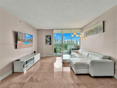 17555 Atlantic Blvd 806, Sunny Isles Beach, Florida 33160, USA