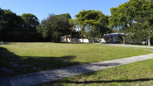 1130 NE 123rd St, North Miami, Florida 33142