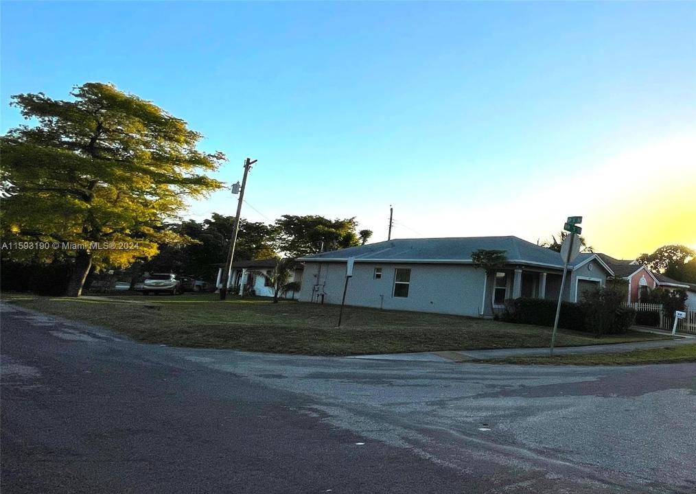 6 Nw Ave, Hallandale Beach, Florida 33009