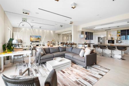 Miami Beach, Florida 33139, USA