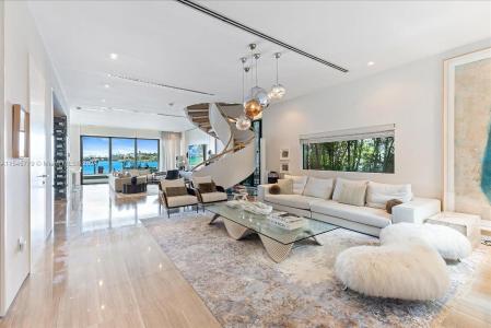 401 E Rivo Alto Dr, Miami Beach, Florida 33139