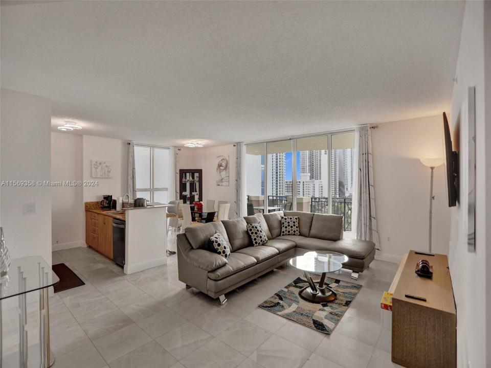 17555 Atlantic Blvd 1101, Sunny Isles Beach, Floride 33160, États-Unis
