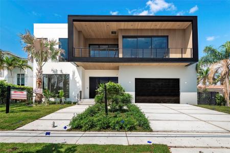 13080 N Bayshore Dr, North Miami, Florida 33181