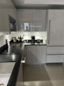 1010 Brickell Ave 2010, Miami, Florida 33131, USA