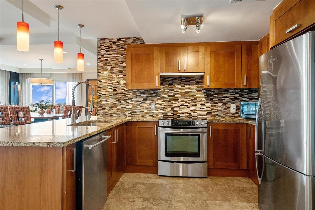 9499 Collins Ave PH-07, Surfside, Florida 33154