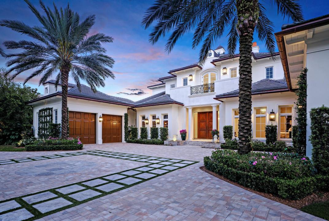131 W Bears Club Drive, Jupiter, Florida 33477