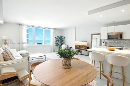 2301 Collins Ave 912, Miami Beach, Florida 33139, USA