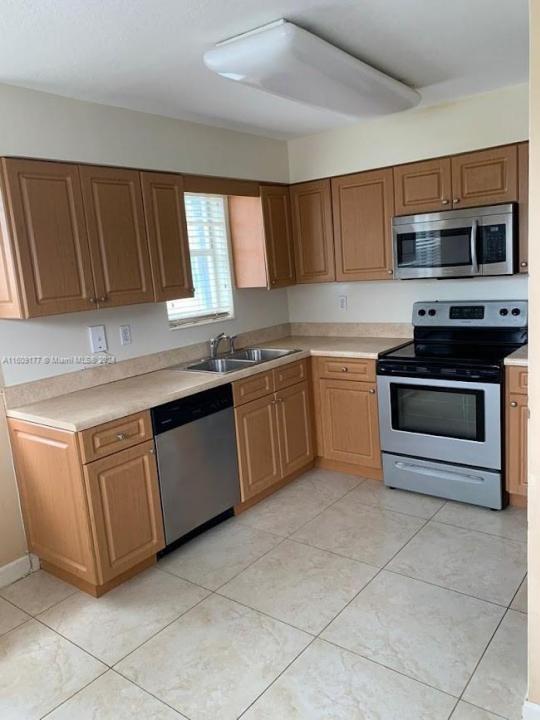 2200 Taylor St 202, Hollywood, Florida 33020, Amerika Birleşik Devletleri