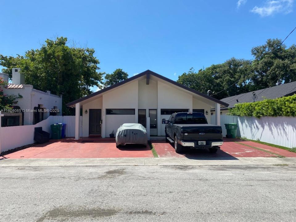 1632 SW 19th Ter, Miami, Флорида 33145, Соединенные Штаты