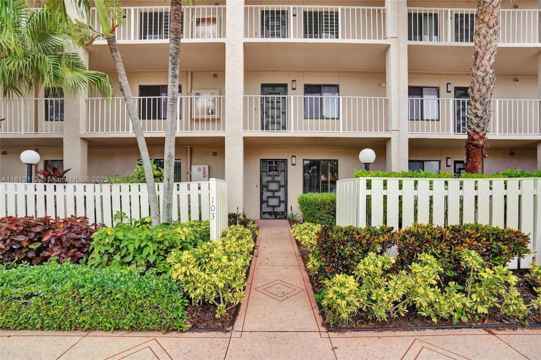 6241 Pointe Regal Cir 103, Delray Beach, Flórida 33484, Estados Unidos
