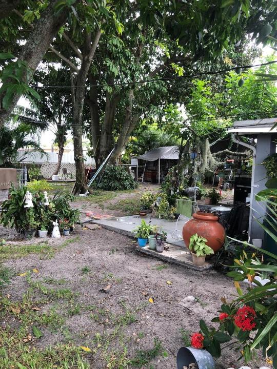 720 E 39th St, Hialeah, Florida 33013