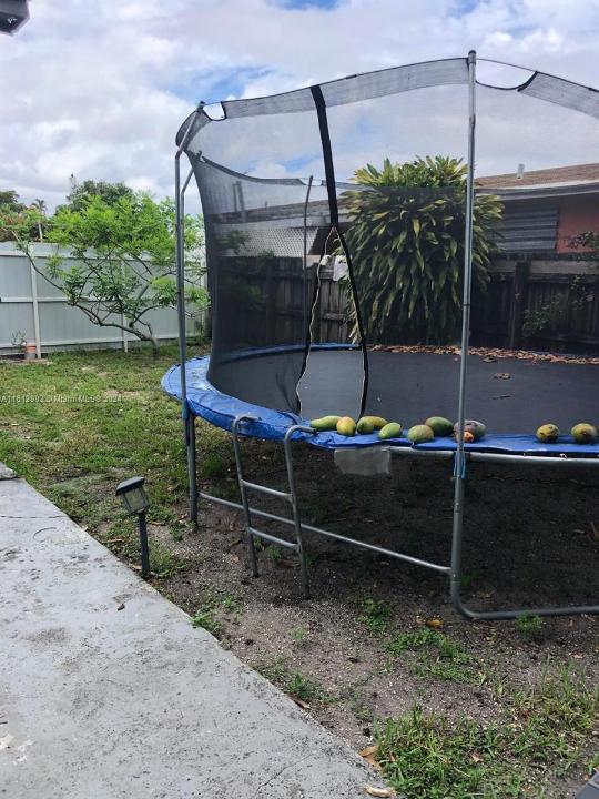 720 E 39th St, Hialeah, Florida 33013