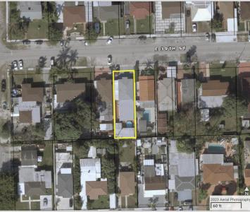 734 E 39th St, Hialeah, Florida 33013, USA