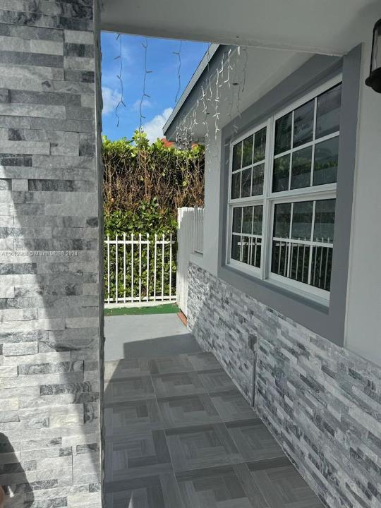 734 E 39th St, Hialeah, Florida 33013