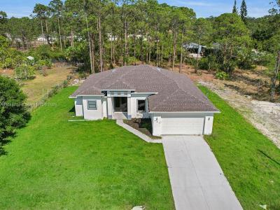 902 WILLIAMS AVE, Lehigh Acres, Florida 33972, USA