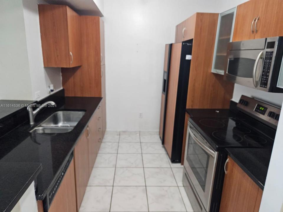 2775 NE NE 187th ST 323, Aventura, Florida 33180, Amerika Birleşik Devletleri