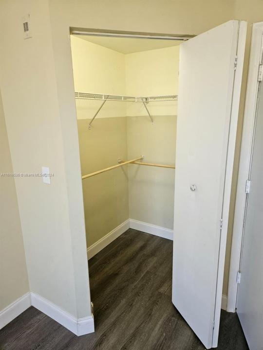 2775 NE NE 187th ST 323, Aventura, Florida 33180, Amerika Birleşik Devletleri