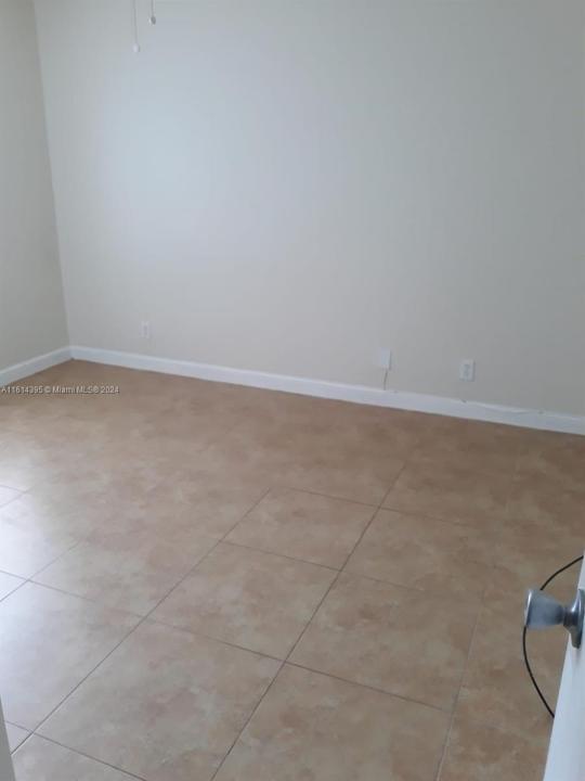 7630 Westwood Dr 324, Tamarac, 佛羅里達州 33321, 美國