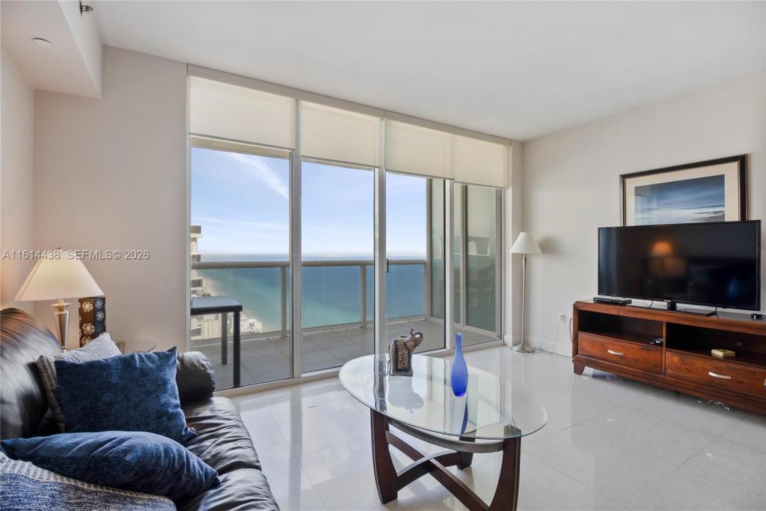 1830 S OCEAN DR 4409, Hallandale Beach, Floride 33009, États-Unis