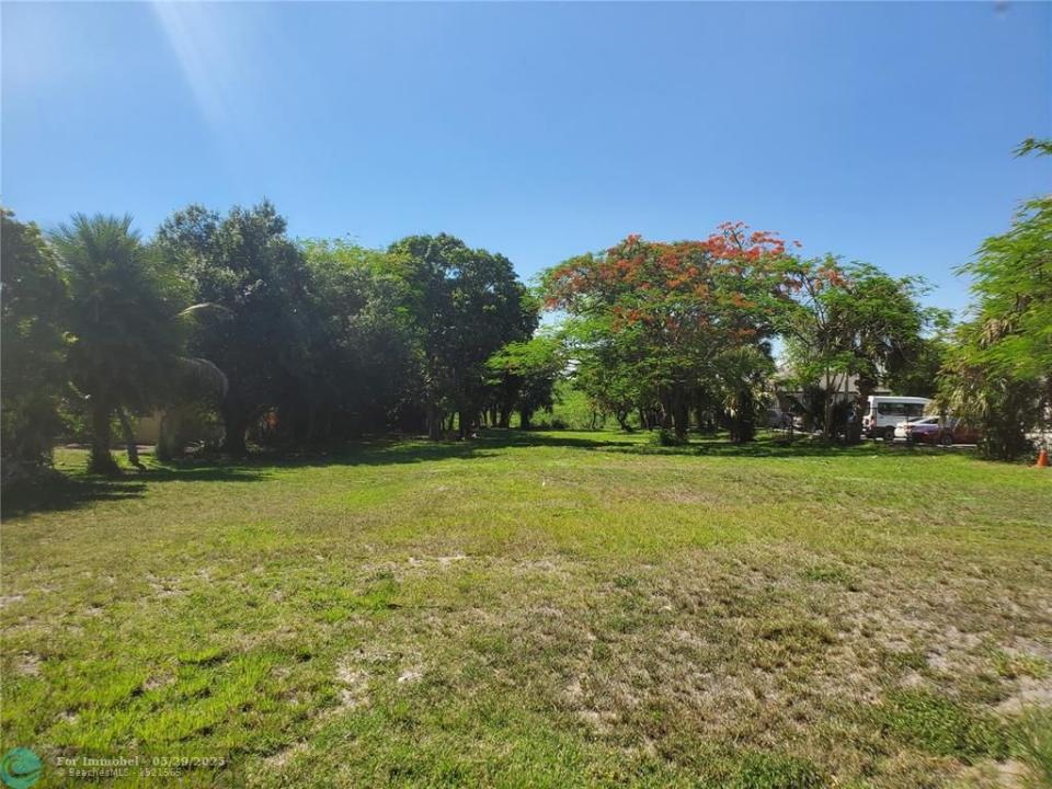 1697 E Main St, Pahokee, פלורידה 33476, ארצות הברית של אמריקה