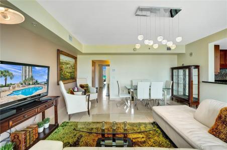 19400 Turnberry Way 931, Aventura, Florida 33180, USA