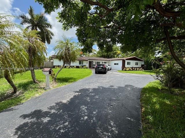 6440 Miller Dr, South Miami, Floryda 33155, USA