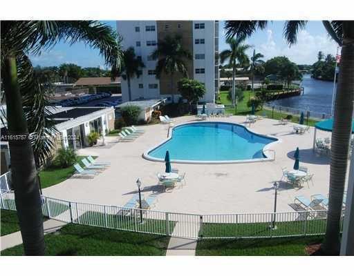 2990 NE 16th Ave 208, Oakland Park, Florida 33334, USA