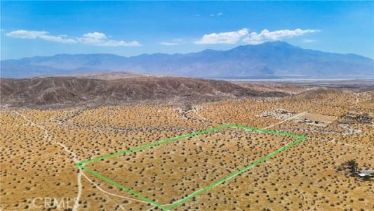 Ford Avenue, Sky Valley, California 92241