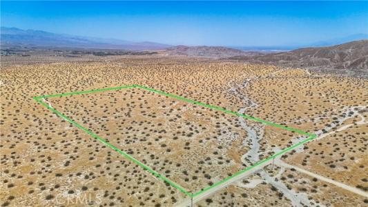Ford Avenue, Sky Valley, California 92241