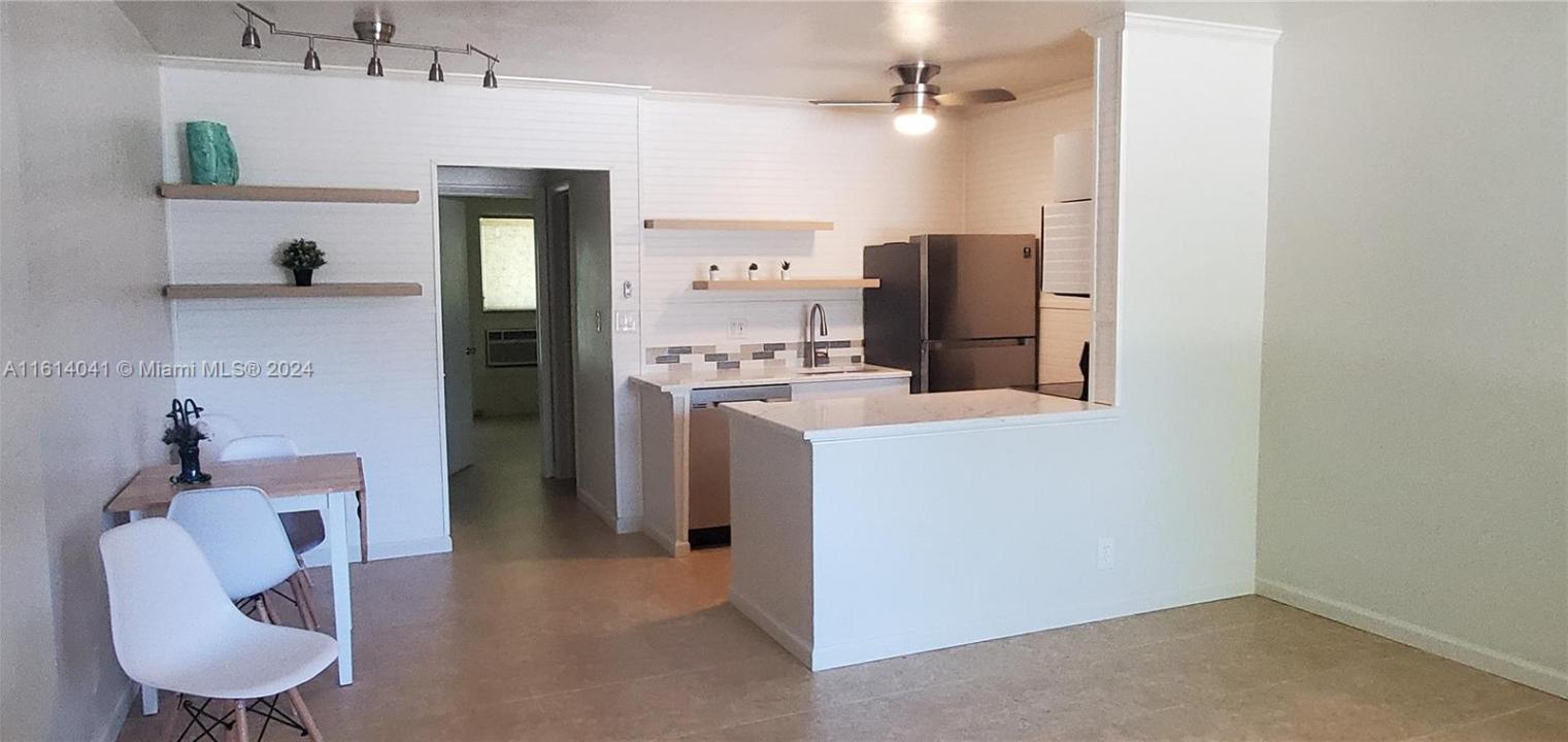 2000 NE 51st Ct 107, Fort Lauderdale, Florida 33308, USA