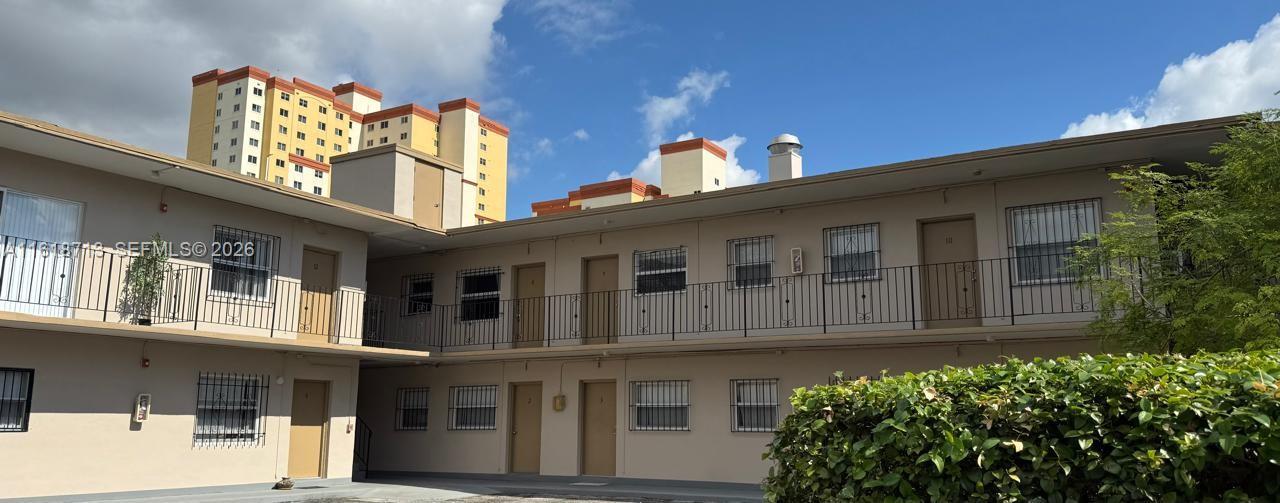 100 NE 78th St 9, Miami, Florida 33138, Stati Uniti