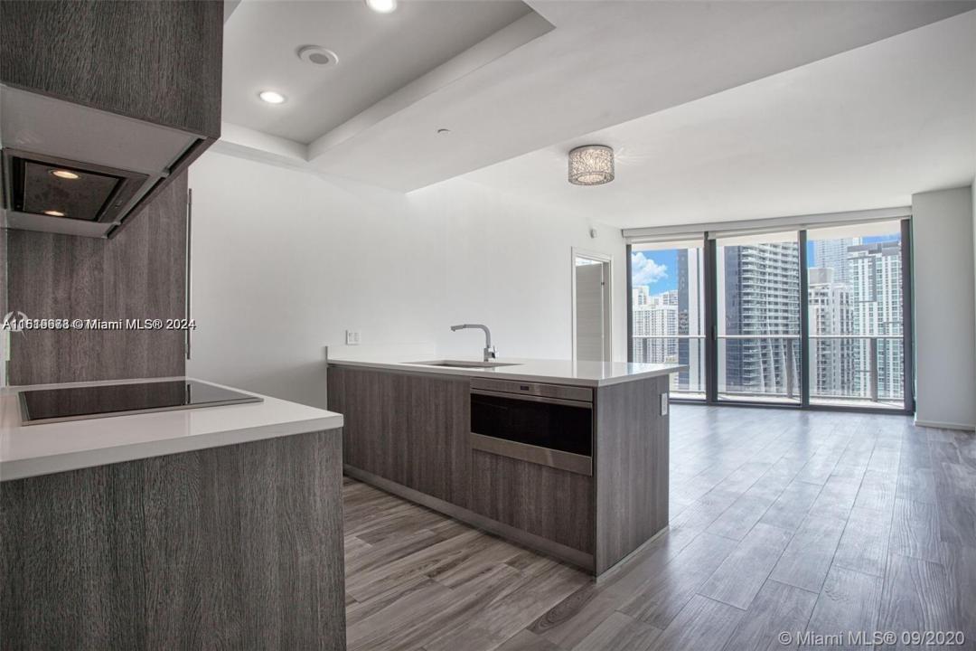 801 S Miami Ave 1403, Miami, Florida 33130, Stati Uniti