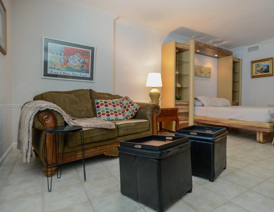 2501 S Ocean Dr 406(AVAILABLE NOW), Hollywood, Florida 33019, Stati Uniti