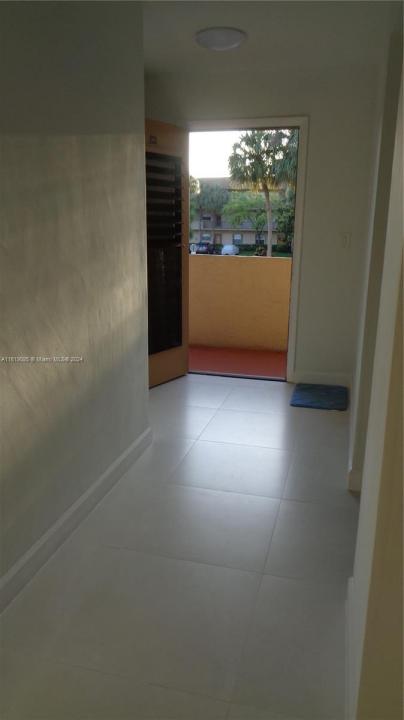 6085 N Sabal Palm Blvd 204, Tamarac, Florida 33319, Estados Unidos