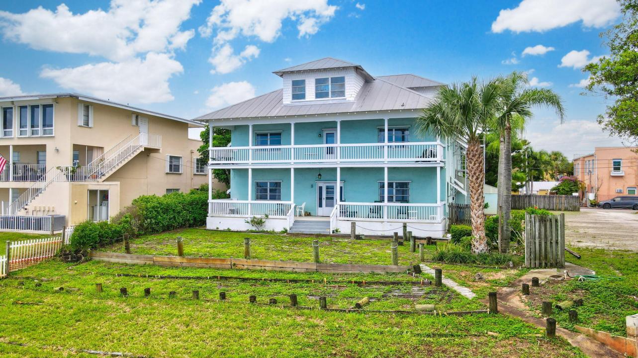 15 SE Seminole Street, Stuart, Florida 34994