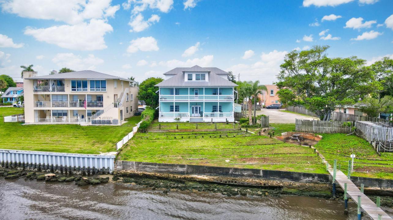 15 SE Seminole Street, Stuart, Florida 34994