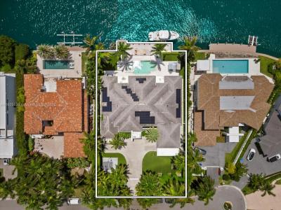 224 S Island Is, Golden Beach, Florida 33160, USA